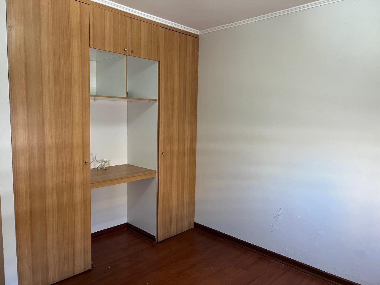 CONDOMINIO LAS ACACIAS - AMPLIA CASA.-